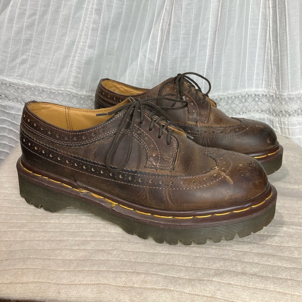 Vintage Dr. Martens England Chunky Brown Brogue Oxfords UK 5 / US Women’s 7
